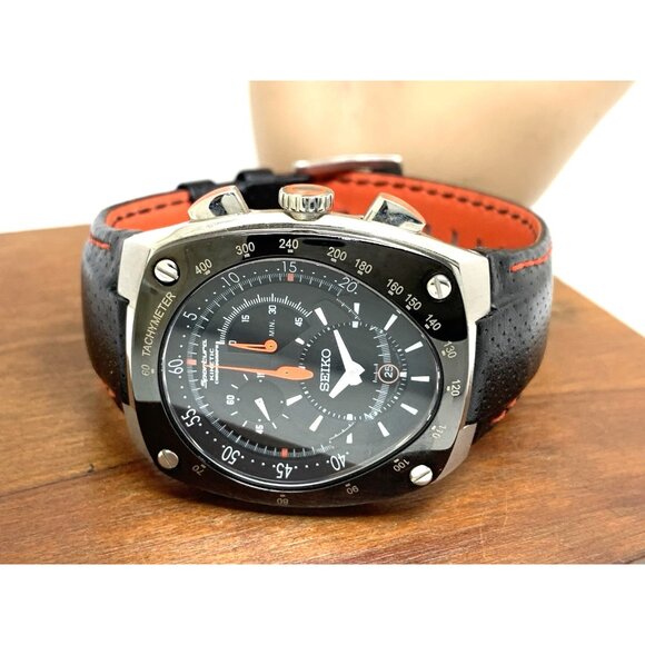 Seiko Sportura Men's Watch 7L22-0AD0 Kinetic Chronograph Black Orange Leather - Picture 9 of 15